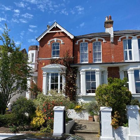 Anne'S House Bed & Breakfast Hastings Exterior photo